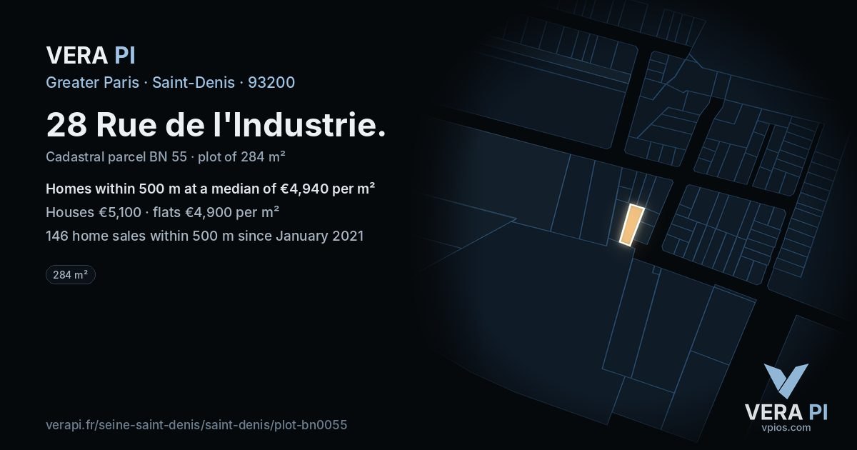 28 Rue de l'Industrie, Saint-Denis at night – the plot lit, the parcels around coloured by the prices near them