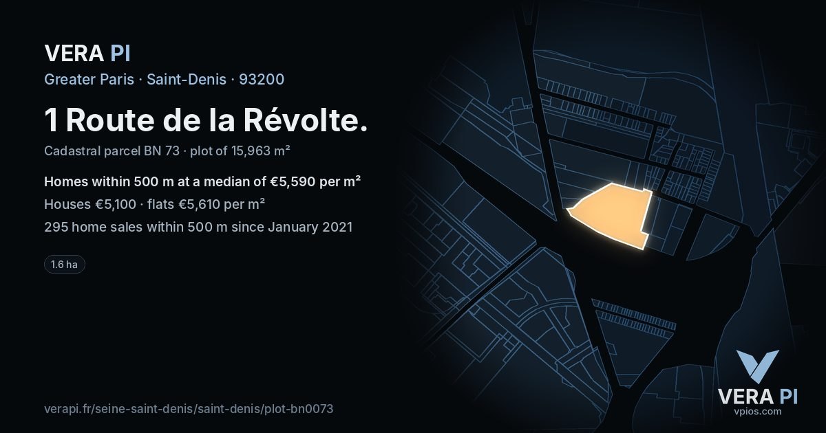 1 Route de la Révolte, Saint-Denis at night – the plot lit, the parcels around coloured by the prices near them