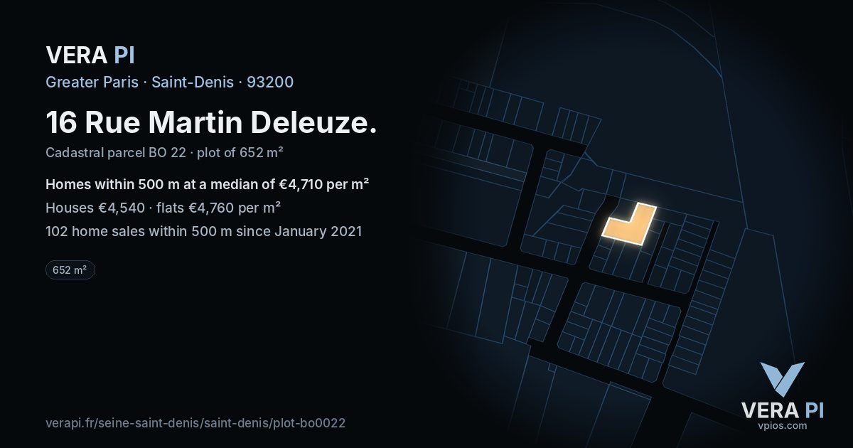 16 Rue Martin Deleuze, Saint-Denis at night – the plot lit, the parcels around coloured by the prices near them