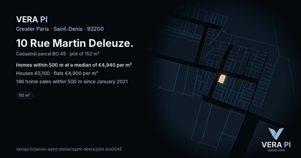10 Rue Martin Deleuze, Saint-Denis at night – the plot lit, the parcels around coloured by the prices near them