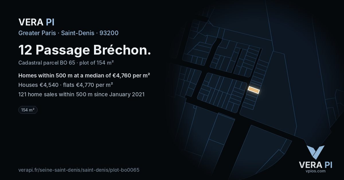 12 Passage Bréchon, Saint-Denis at night – the plot lit, the parcels around coloured by the prices near them