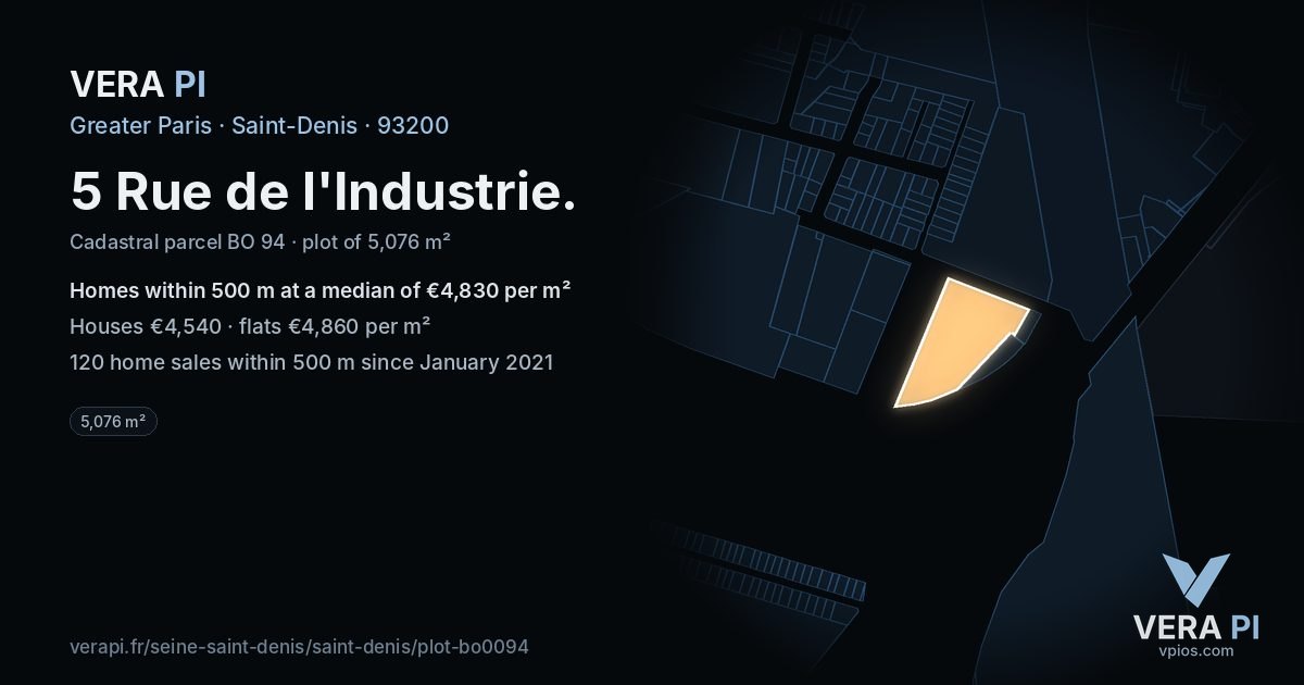 5 Rue de l'Industrie, Saint-Denis at night – the plot lit, the parcels around coloured by the prices near them