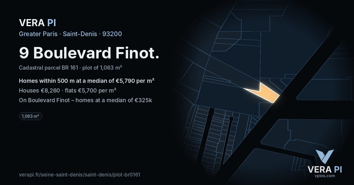 9 Boulevard Finot, Saint-Denis at night – the plot lit, the parcels around coloured by the prices near them