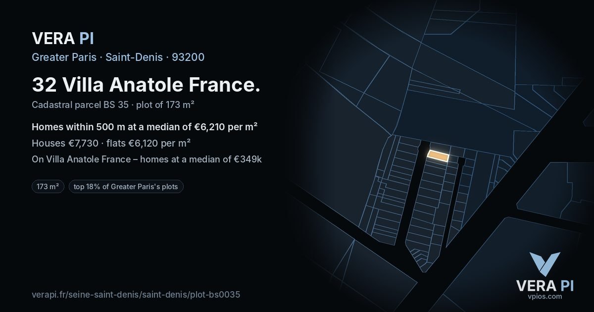 32 Villa Anatole France, Saint-Denis at night – the plot lit, the parcels around coloured by the prices near them