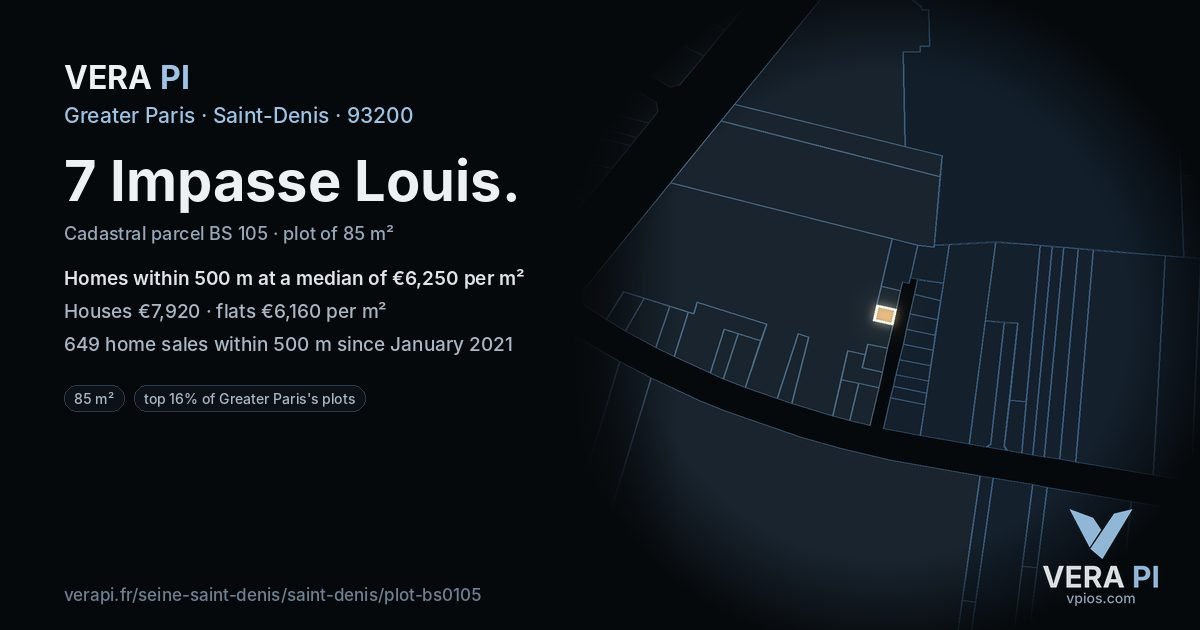 7 Impasse Louis, Saint-Denis at night – the plot lit, the parcels around coloured by the prices near them
