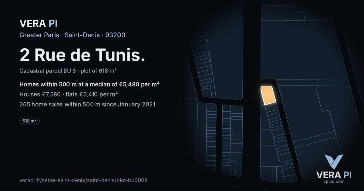 2 Rue de Tunis, Saint-Denis at night – the plot lit, the parcels around coloured by the prices near them