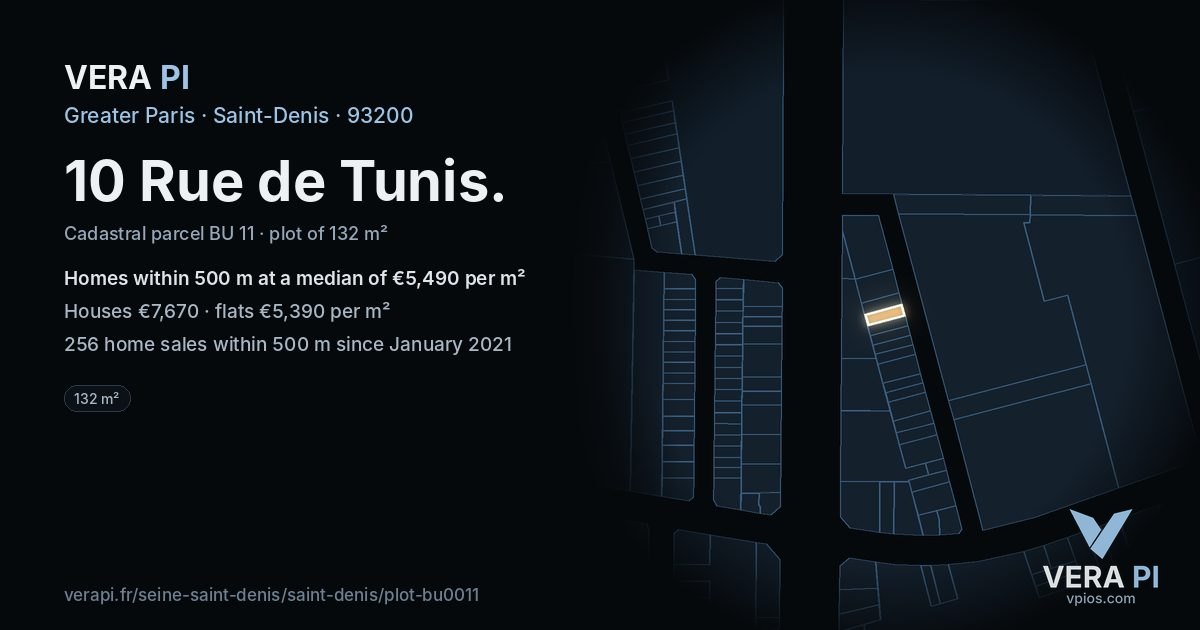 10 Rue de Tunis, Saint-Denis at night – the plot lit, the parcels around coloured by the prices near them