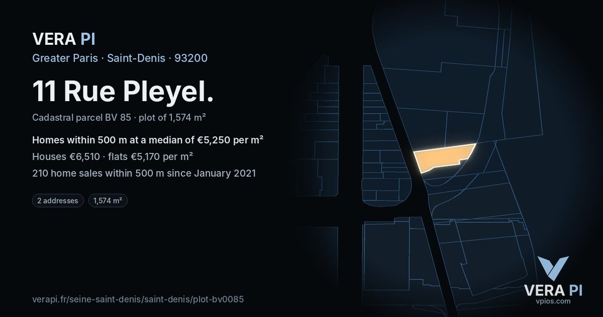 11 Rue Pleyel, Saint-Denis at night – the plot lit, the parcels around coloured by the prices near them