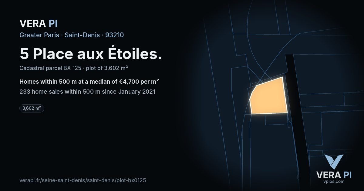 5 Place aux Étoiles, Saint-Denis at night – the plot lit, the parcels around coloured by the prices near them