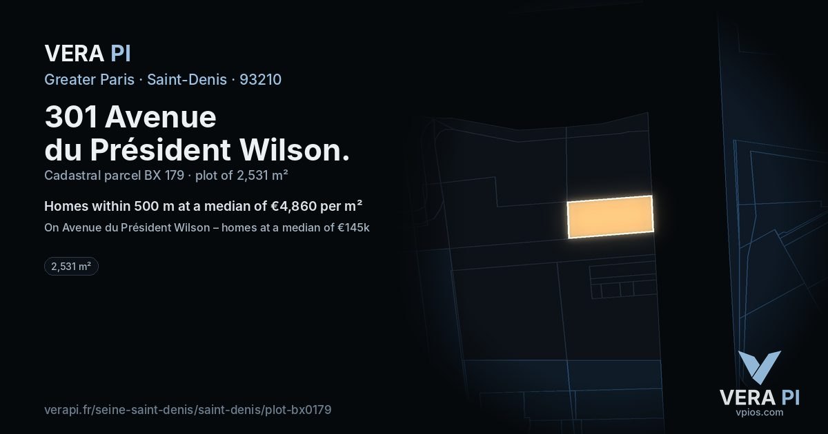 301 Avenue du Président Wilson, Saint-Denis at night – the plot lit, the parcels around coloured by the prices near them