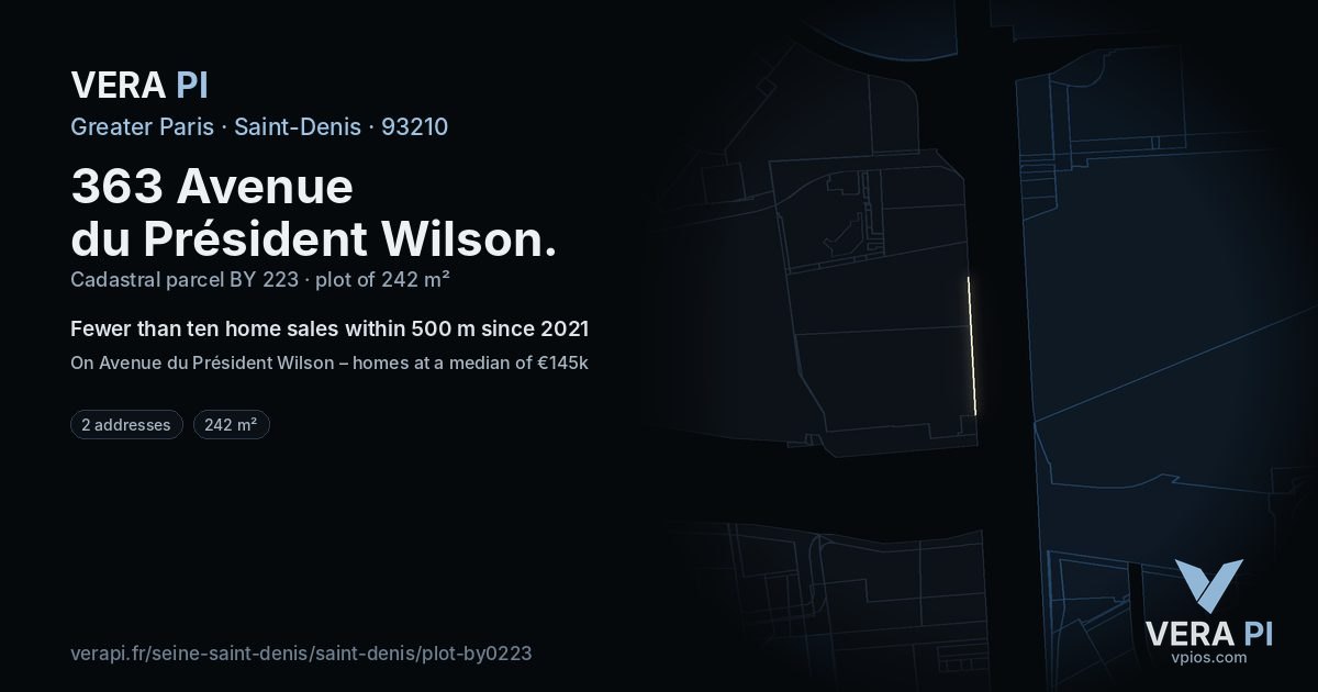 363 Avenue du Président Wilson, Saint-Denis at night – the plot lit, the parcels around coloured by the prices near them