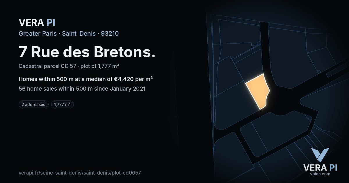 7 Rue des Bretons, Saint-Denis at night – the plot lit, the parcels around coloured by the prices near them