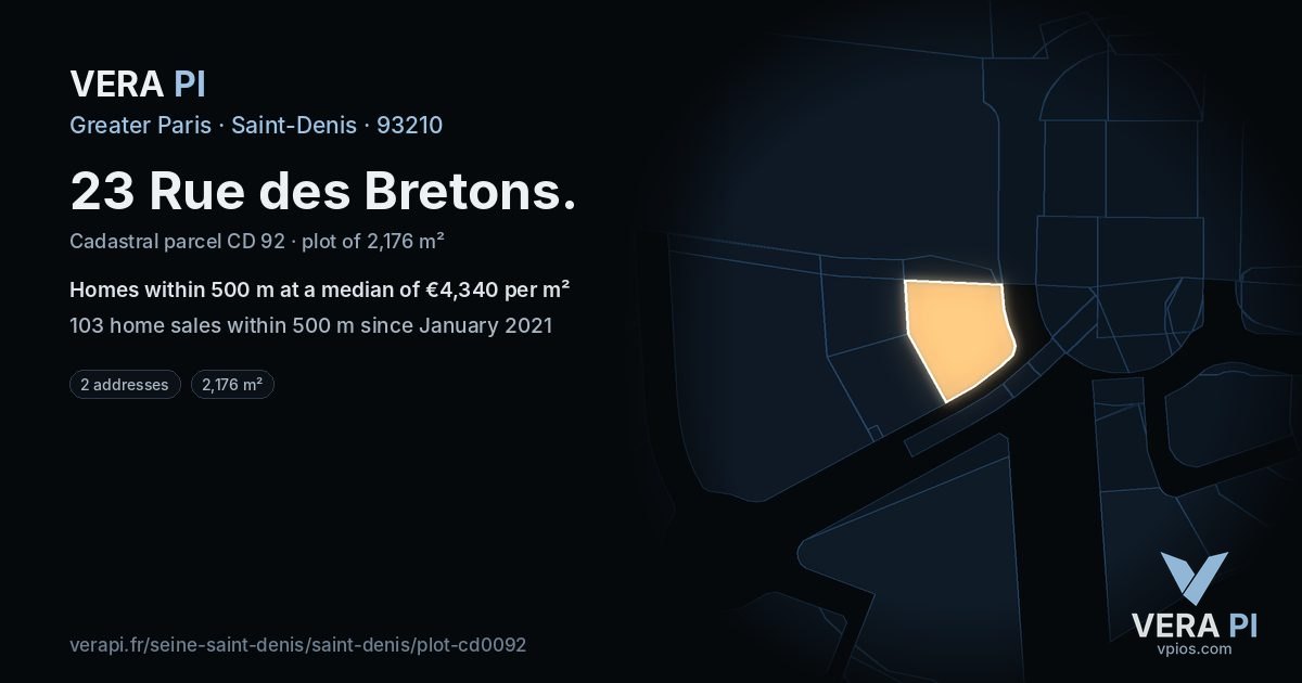 23 Rue des Bretons, Saint-Denis at night – the plot lit, the parcels around coloured by the prices near them