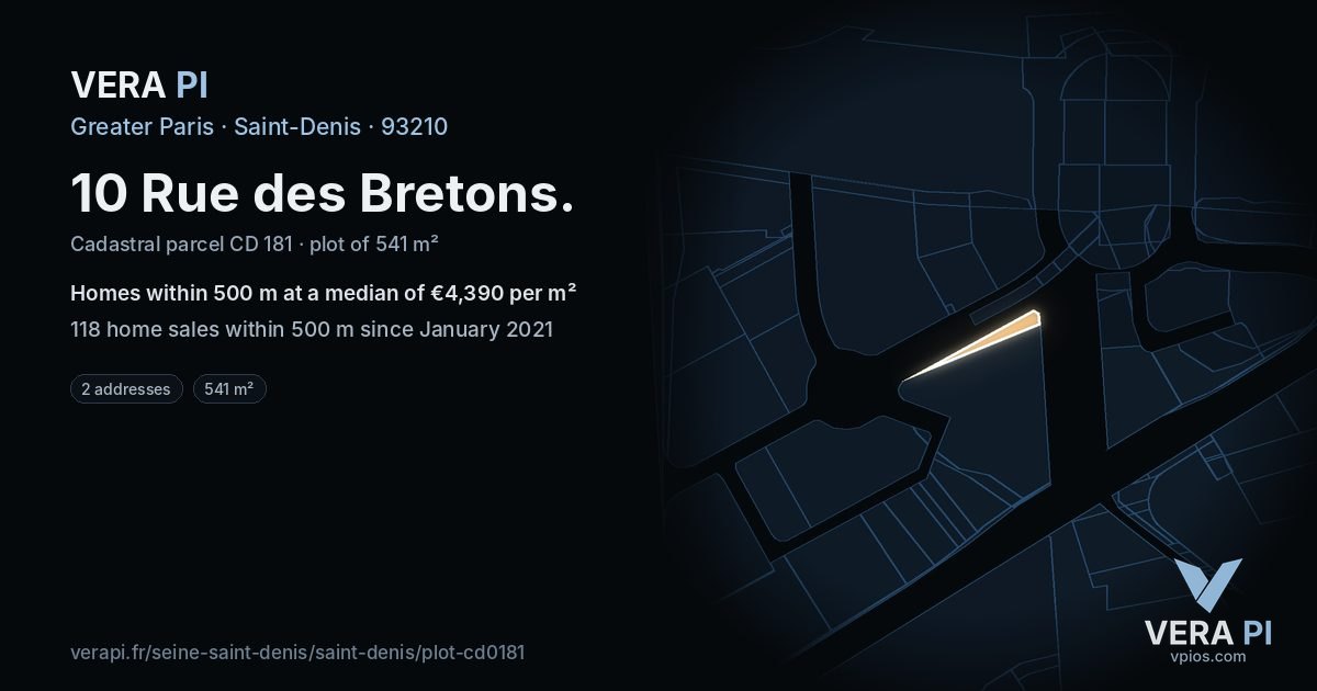 10 Rue des Bretons, Saint-Denis at night – the plot lit, the parcels around coloured by the prices near them