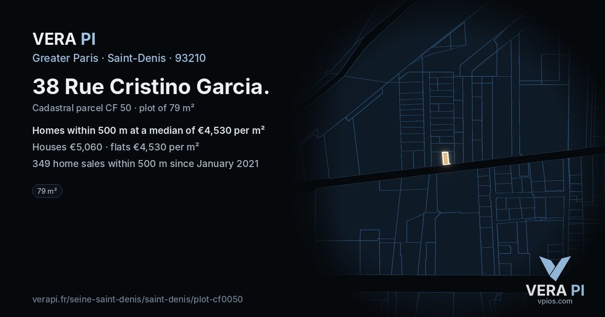38 Rue Cristino Garcia, Saint-Denis at night – the plot lit, the parcels around coloured by the prices near them