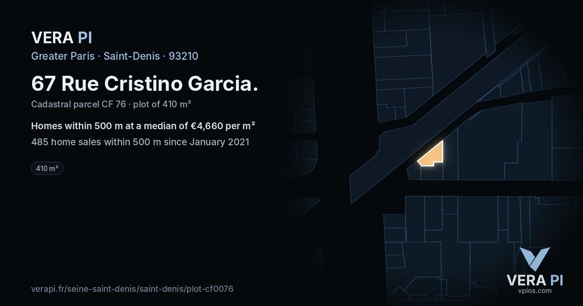 67 Rue Cristino Garcia, Saint-Denis at night – the plot lit, the parcels around coloured by the prices near them