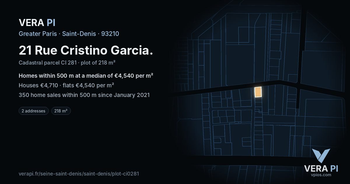 21 Rue Cristino Garcia, Saint-Denis at night – the plot lit, the parcels around coloured by the prices near them