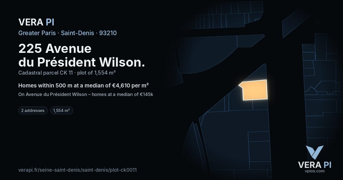 225 Avenue du Président Wilson, Saint-Denis at night – the plot lit, the parcels around coloured by the prices near them