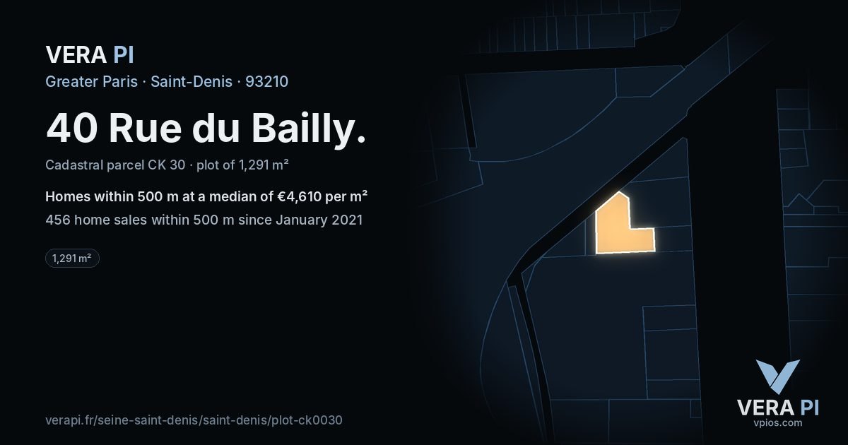 40 Rue du Bailly, Saint-Denis at night – the plot lit, the parcels around coloured by the prices near them