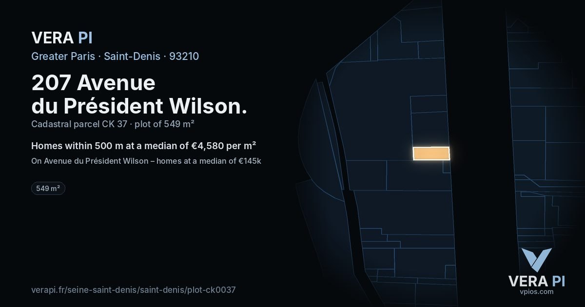 207 Avenue du Président Wilson, Saint-Denis at night – the plot lit, the parcels around coloured by the prices near them