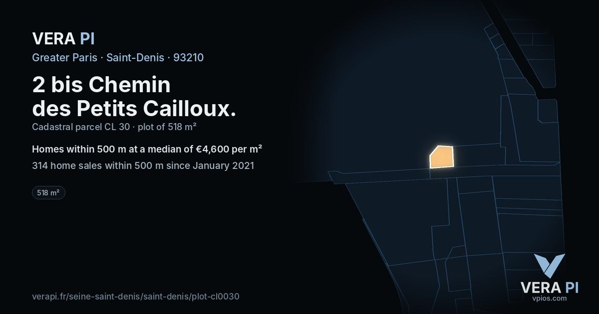 2 bis Chemin des Petits Cailloux, Saint-Denis at night – the plot lit, the parcels around coloured by the prices near them