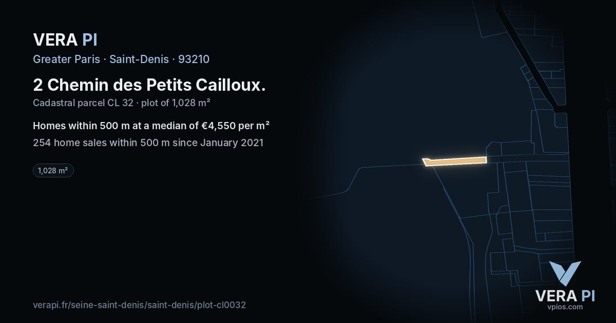 2 Chemin des Petits Cailloux, Saint-Denis at night – the plot lit, the parcels around coloured by the prices near them