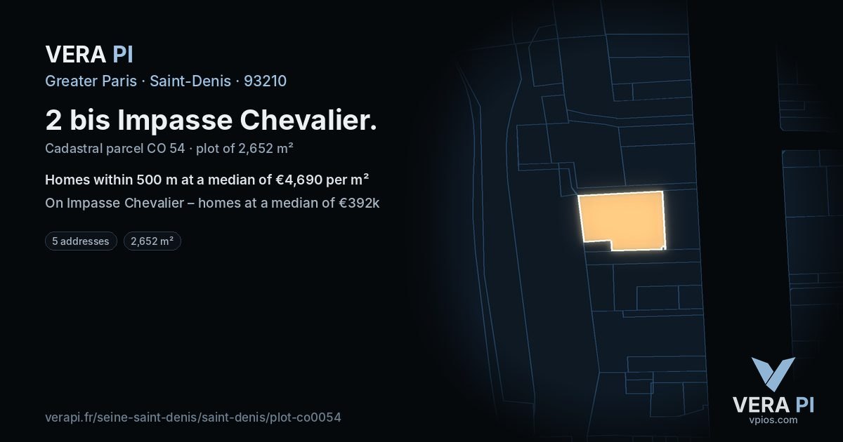 2 bis Impasse Chevalier, Saint-Denis at night – the plot lit, the parcels around coloured by the prices near them