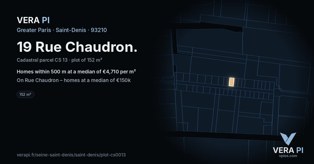 19 Rue Chaudron, Saint-Denis at night – the plot lit, the parcels around coloured by the prices near them