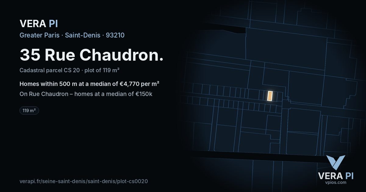 35 Rue Chaudron, Saint-Denis at night – the plot lit, the parcels around coloured by the prices near them