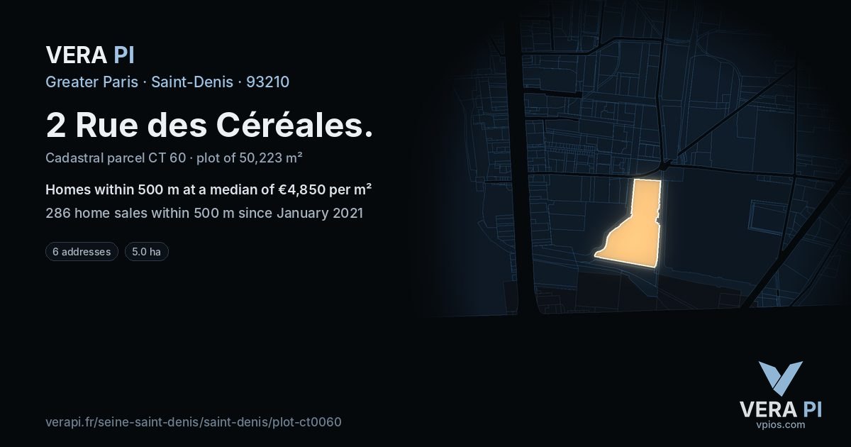 2 Rue des Céréales, Saint-Denis at night – the plot lit, the parcels around coloured by the prices near them