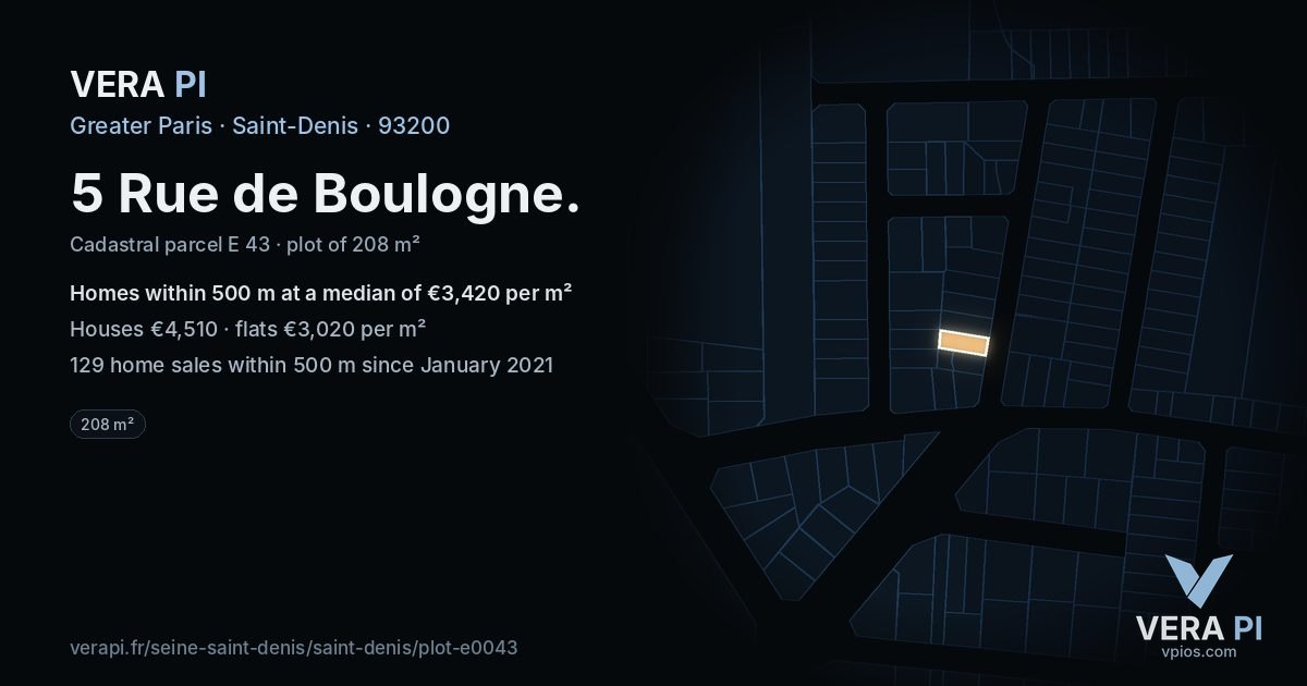 5 Rue de Boulogne, Saint-Denis at night – the plot lit, the parcels around coloured by the prices near them
