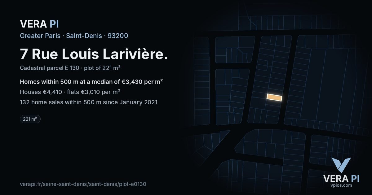 7 Rue Louis Larivière, Saint-Denis at night – the plot lit, the parcels around coloured by the prices near them