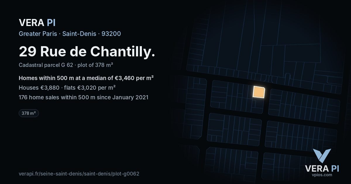 29 Rue de Chantilly, Saint-Denis at night – the plot lit, the parcels around coloured by the prices near them