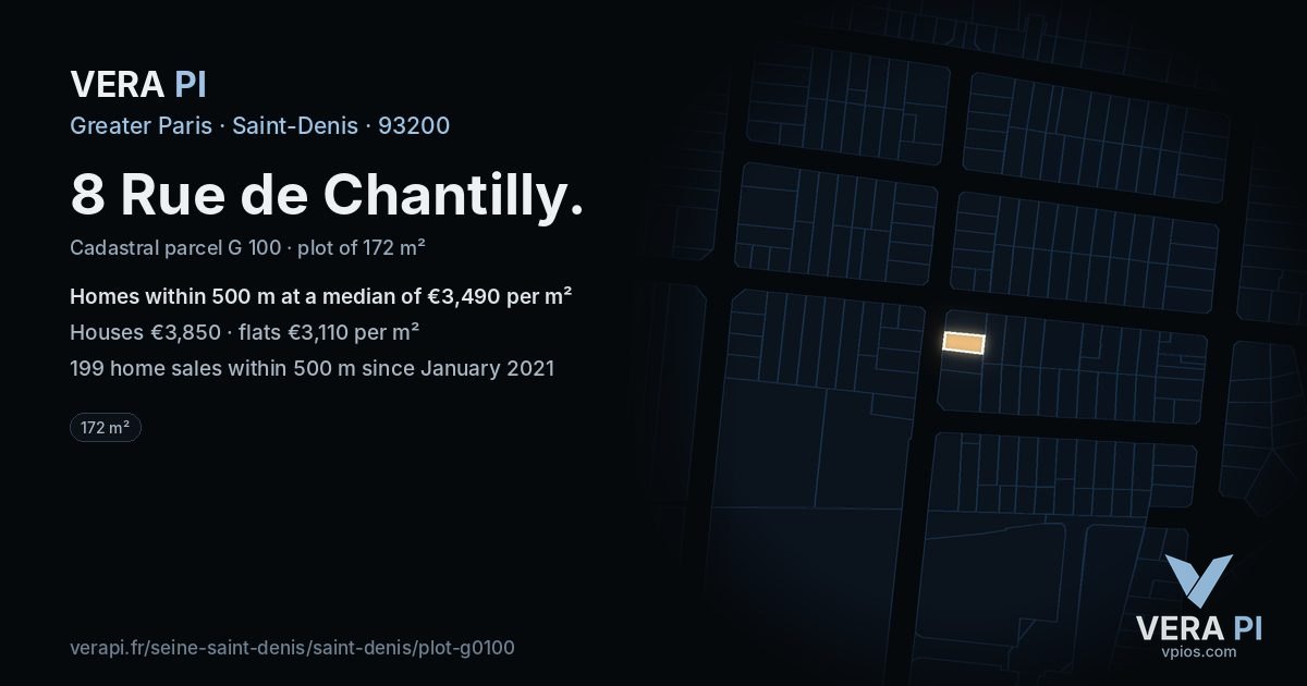 8 Rue de Chantilly, Saint-Denis at night – the plot lit, the parcels around coloured by the prices near them
