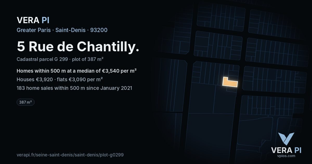 5 Rue de Chantilly, Saint-Denis at night – the plot lit, the parcels around coloured by the prices near them