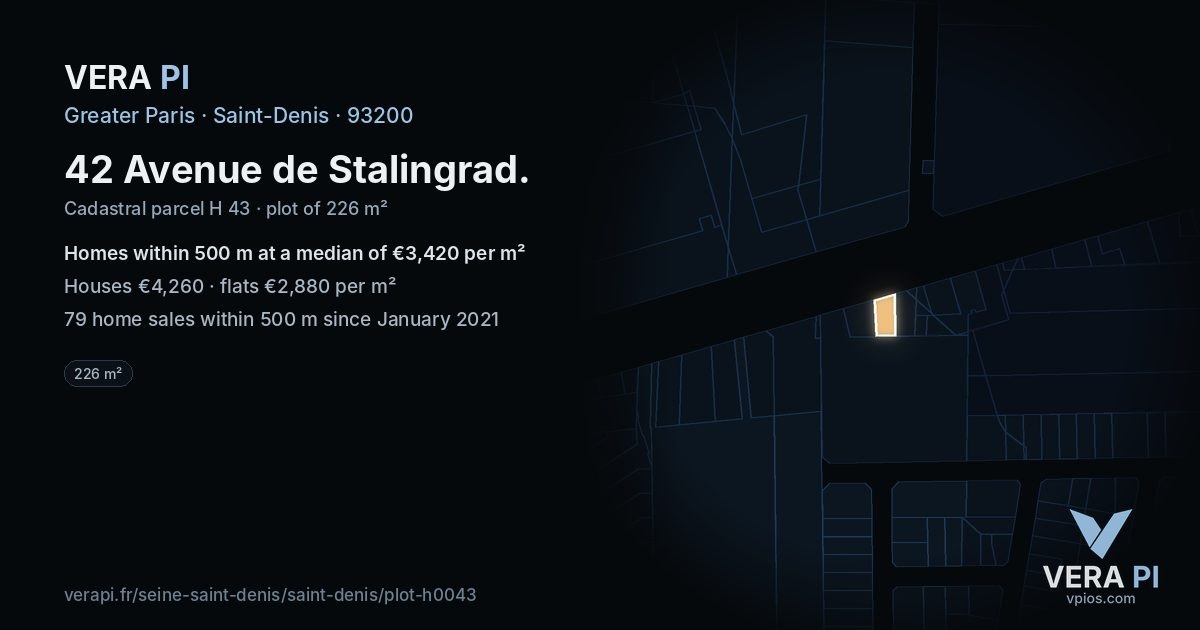 42 Avenue de Stalingrad, Saint-Denis at night – the plot lit, the parcels around coloured by the prices near them