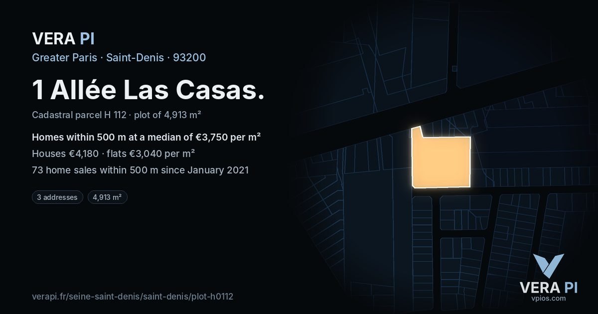 1 Allée Las Casas, Saint-Denis at night – the plot lit, the parcels around coloured by the prices near them