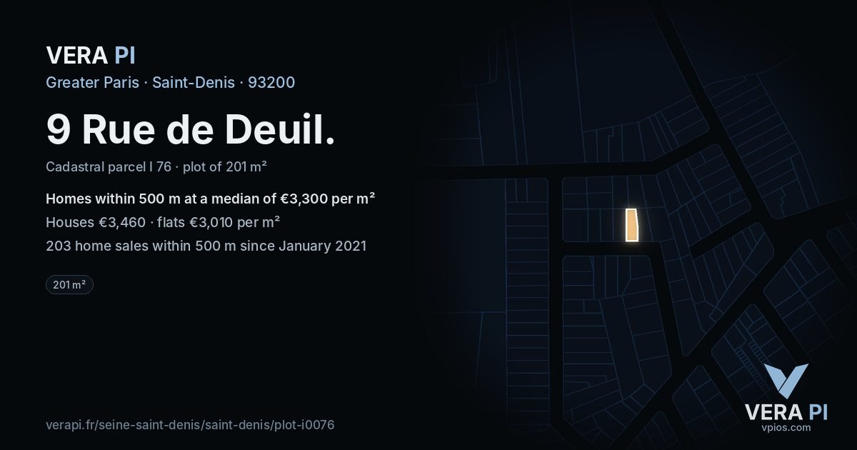 9 Rue de Deuil, Saint-Denis at night – the plot lit, the parcels around coloured by the prices near them