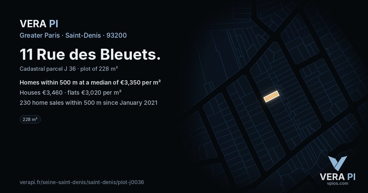 11 Rue des Bleuets, Saint-Denis at night – the plot lit, the parcels around coloured by the prices near them