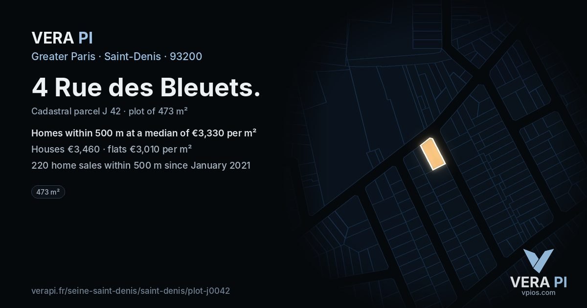4 Rue des Bleuets, Saint-Denis at night – the plot lit, the parcels around coloured by the prices near them