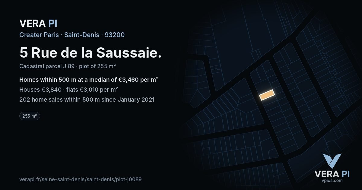 5 Rue de la Saussaie, Saint-Denis at night – the plot lit, the parcels around coloured by the prices near them