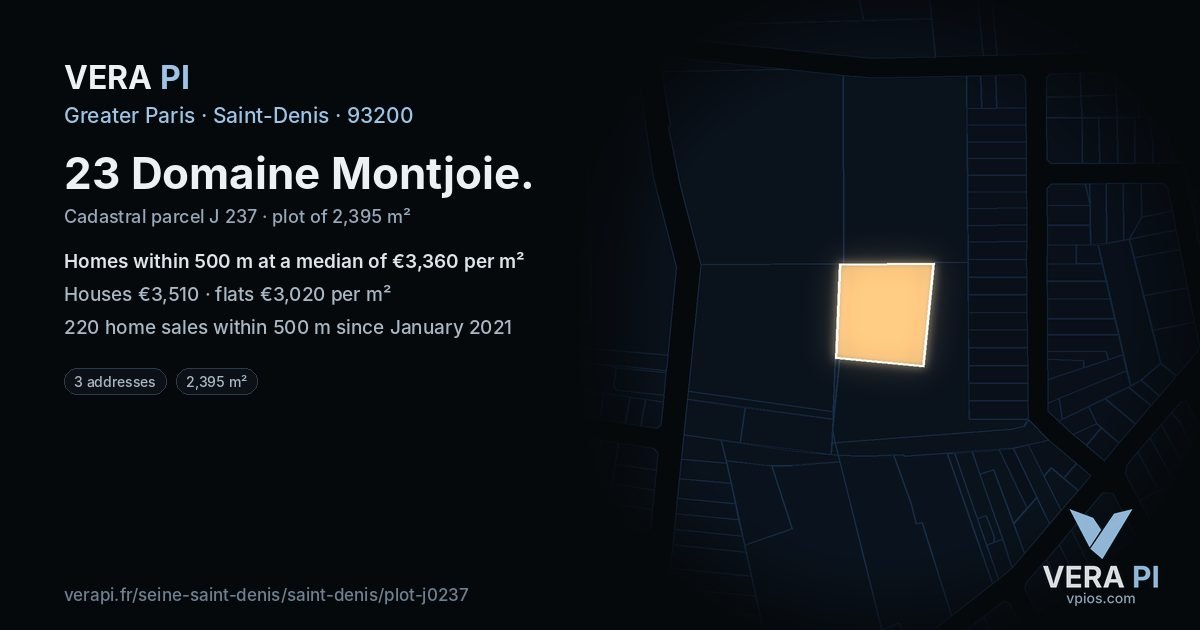 23 Domaine Montjoie, Saint-Denis at night – the plot lit, the parcels around coloured by the prices near them