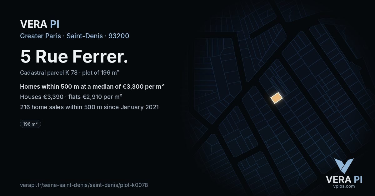 5 Rue Ferrer, Saint-Denis at night – the plot lit, the parcels around coloured by the prices near them