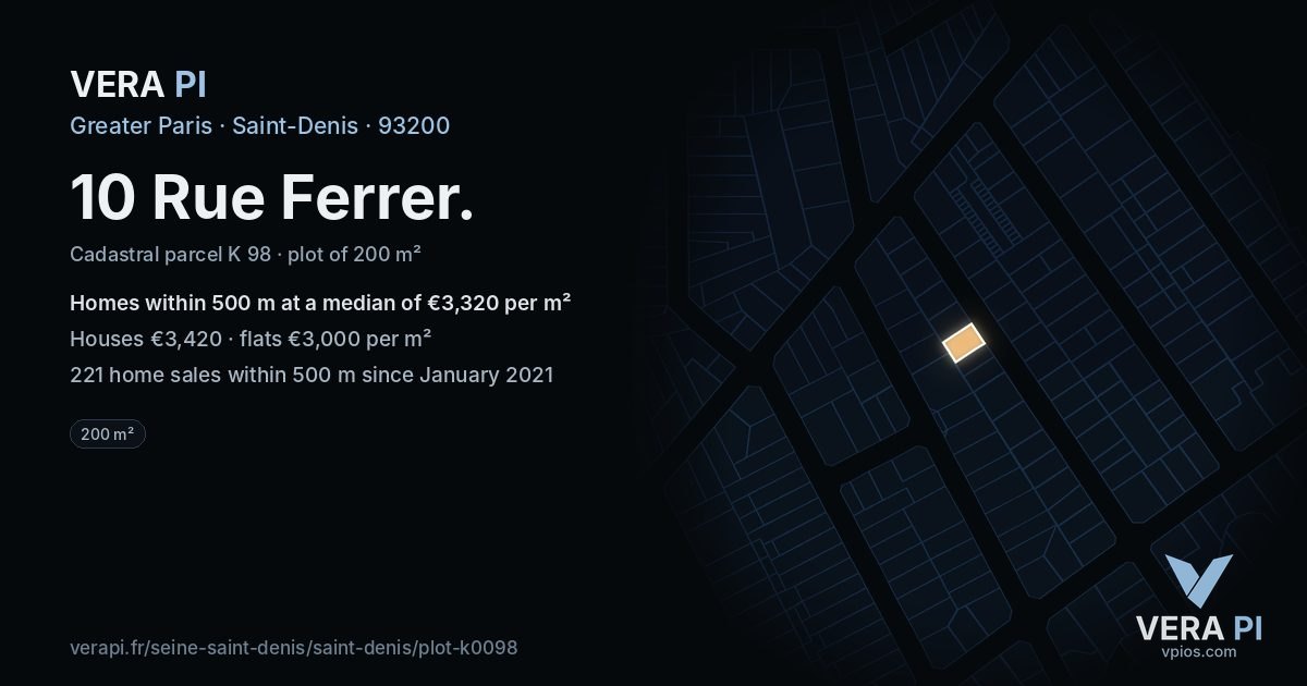 10 Rue Ferrer, Saint-Denis at night – the plot lit, the parcels around coloured by the prices near them