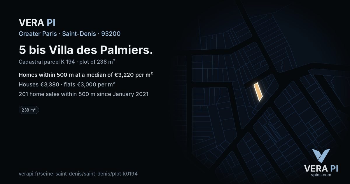 5 bis Villa des Palmiers, Saint-Denis at night – the plot lit, the parcels around coloured by the prices near them
