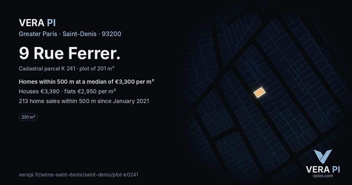 9 Rue Ferrer, Saint-Denis at night – the plot lit, the parcels around coloured by the prices near them