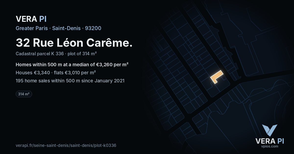 32 Rue Léon Carême, Saint-Denis at night – the plot lit, the parcels around coloured by the prices near them