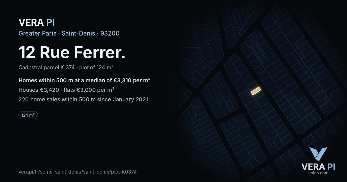 12 Rue Ferrer, Saint-Denis at night – the plot lit, the parcels around coloured by the prices near them