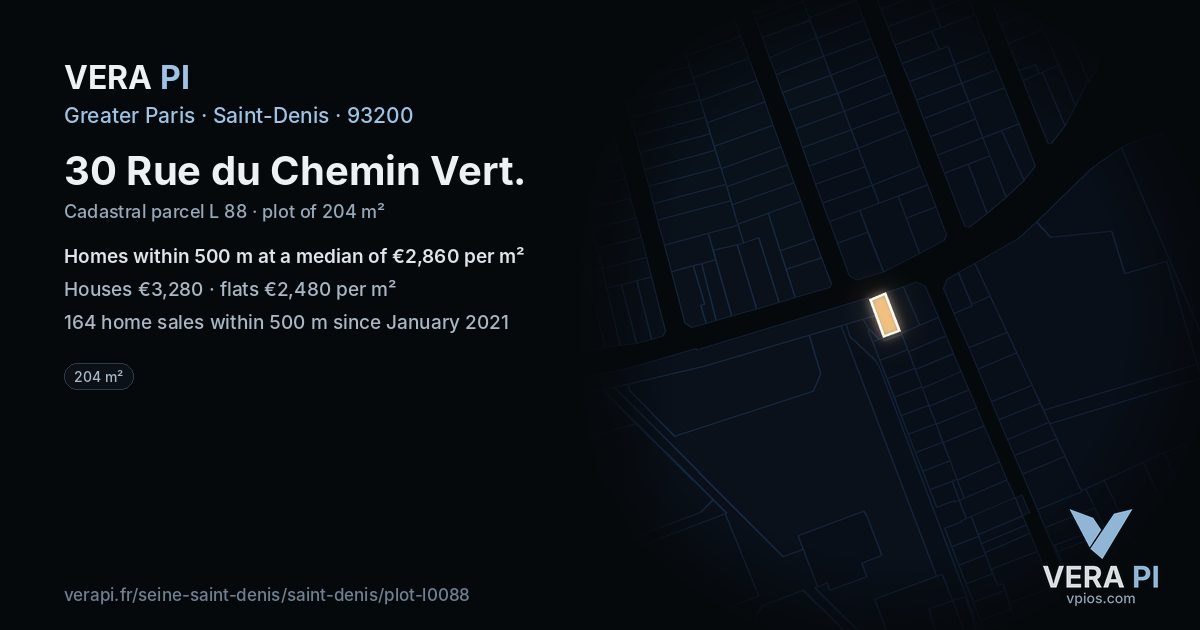 30 Rue du Chemin Vert, Saint-Denis at night – the plot lit, the parcels around coloured by the prices near them