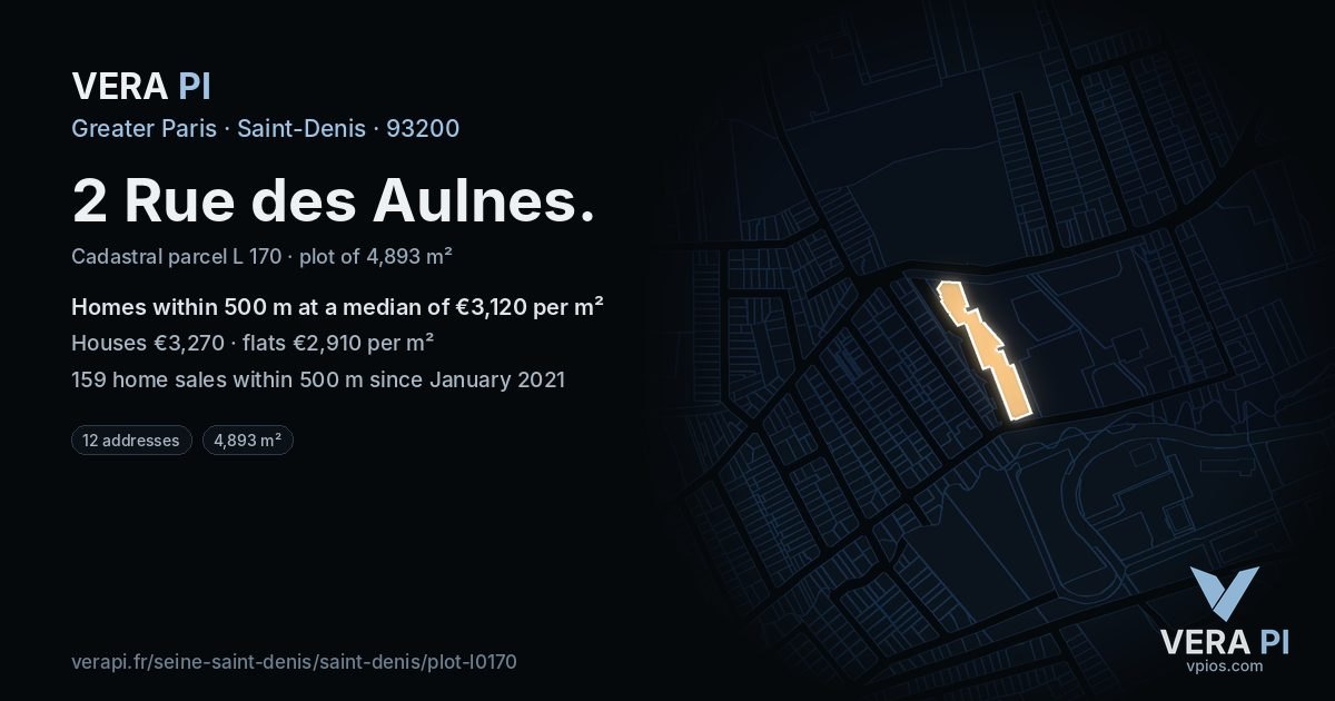 2 Rue des Aulnes, Saint-Denis at night – the plot lit, the parcels around coloured by the prices near them